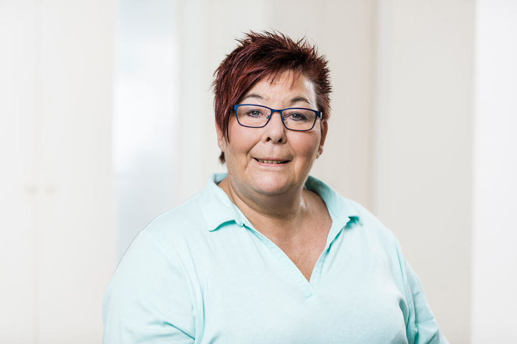 Zahnärzte Lindlar – Genßler, Welzel, Cosler – Team – Sylvia Zahnärzte Lindlar - Genßler, Welzel, Cosler - Team - Sylvia